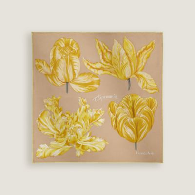 【オシャレ偏差値アップ☆】HERMES カレ45 Tulipomanie Detail Tulipomanie Detail scarf 45 | Hermès USA